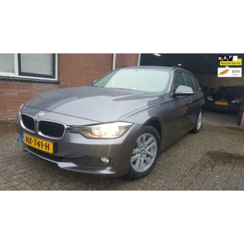 BMW 3-serie Touring 318d High Executive