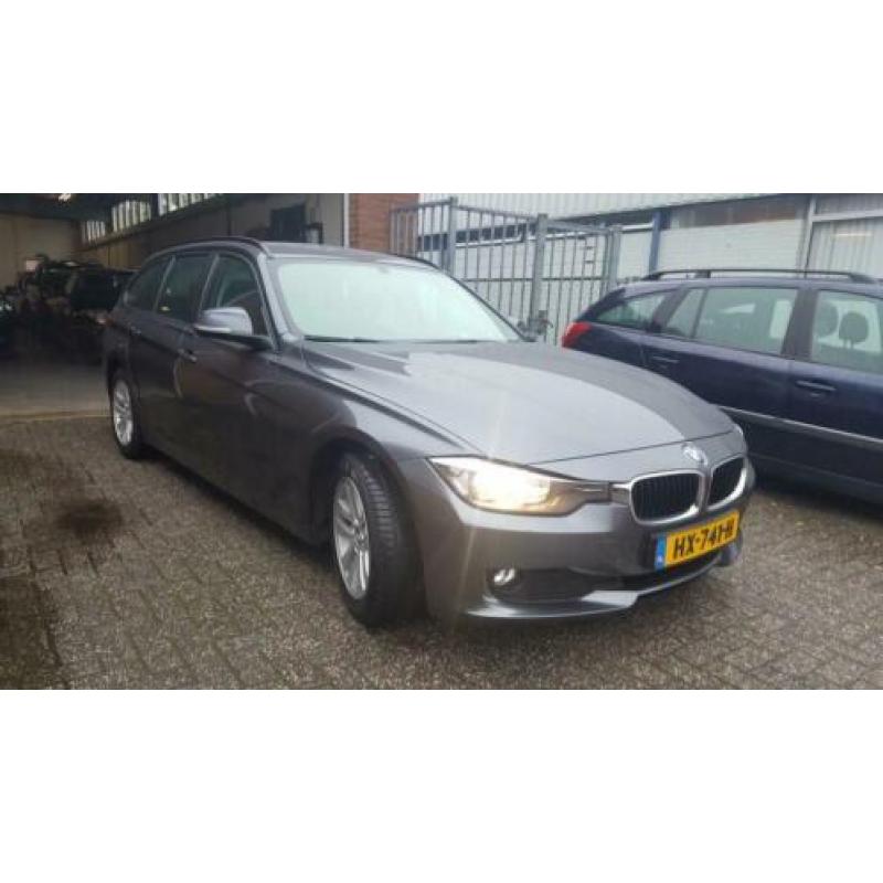 BMW 3-serie Touring 318d High Executive