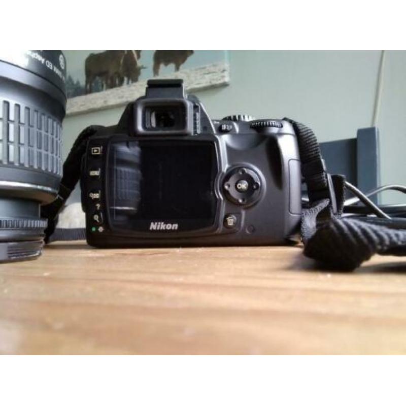 Nikon D40 met 18/52mm lens incl. oplader en tas.