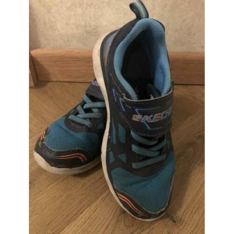 Blauwe Skechers schoenen kinderschoenen lampjes maat 31