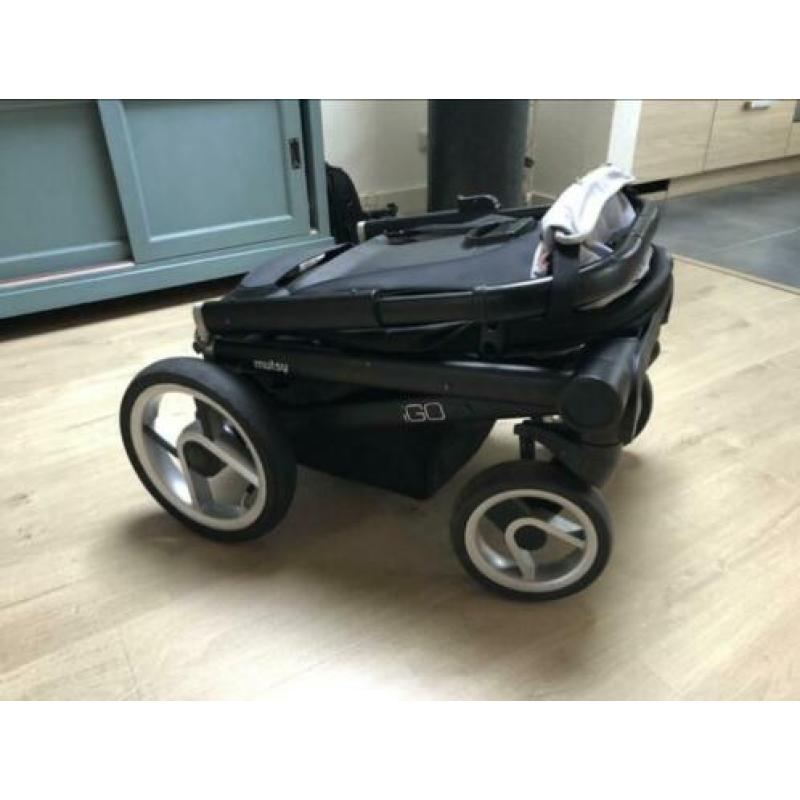 Mutsy igo kinderwagen incl maxi cosi