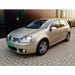 Volkswagen Golf 2.0 FSI 110KW 5D Aut6 2004 Beige