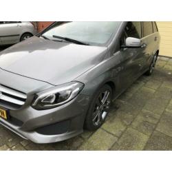 Mercedes B200 automaat 2016 , geregistreerde onderhoud