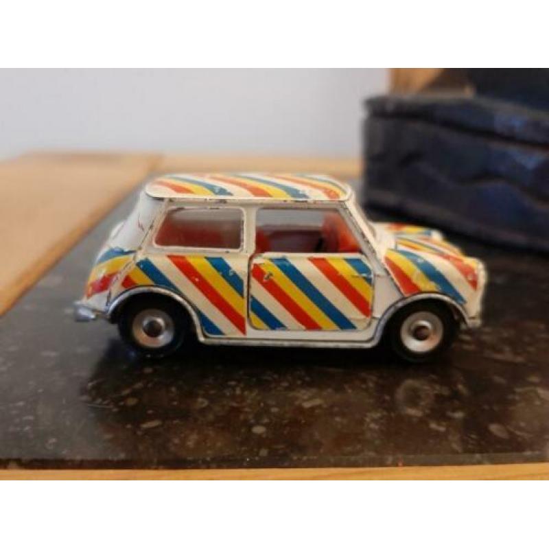 dinky toys Stripey the magic mini no.107