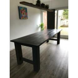 Kloostertafel, stamtafel. 261,5x94x80 lxbxh