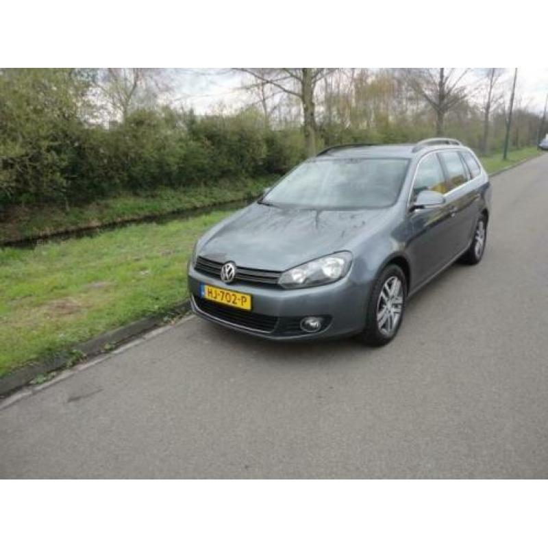 Volkswagen Golf Variant 1.6 TDI Highl. Bl.M/HAGEL NIEUWE DIS