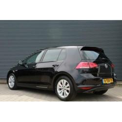 Volkswagen Golf 1.6 TDI Highline BlueMotion Navigatie Parkee