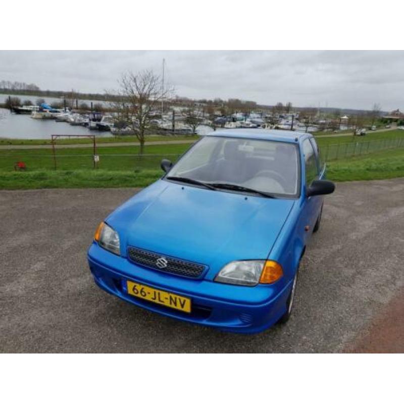 Suzuki Swift 1.0 2002 Blauw