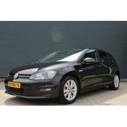 Volkswagen Golf 1.6 TDI Highline BlueMotion Navigatie Parkee