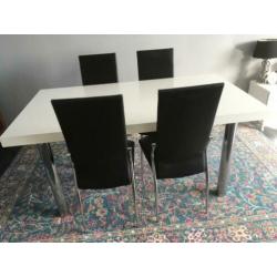 Eettafel met 4 stoelen 90x160x77 cm