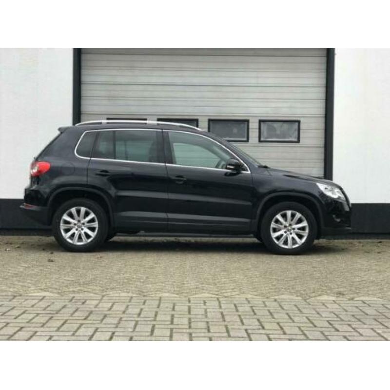 Volkswagen Tiguan 2.0 TDI Sport&Style Airco Nav Pdc Cruise