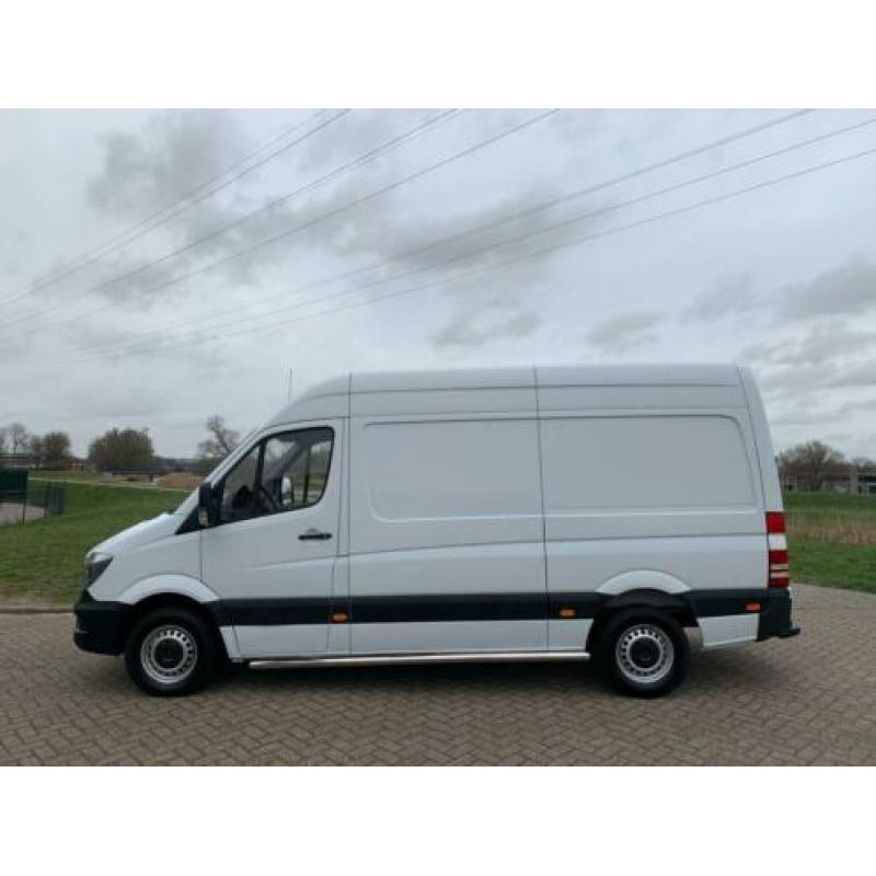 Mercedes-Benz Sprinter 210 CDI 3-pers. L2H2