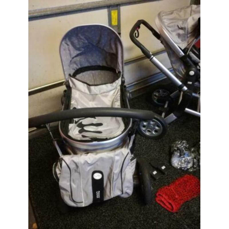 Joolz kinderwagen met 2 onderstellen!