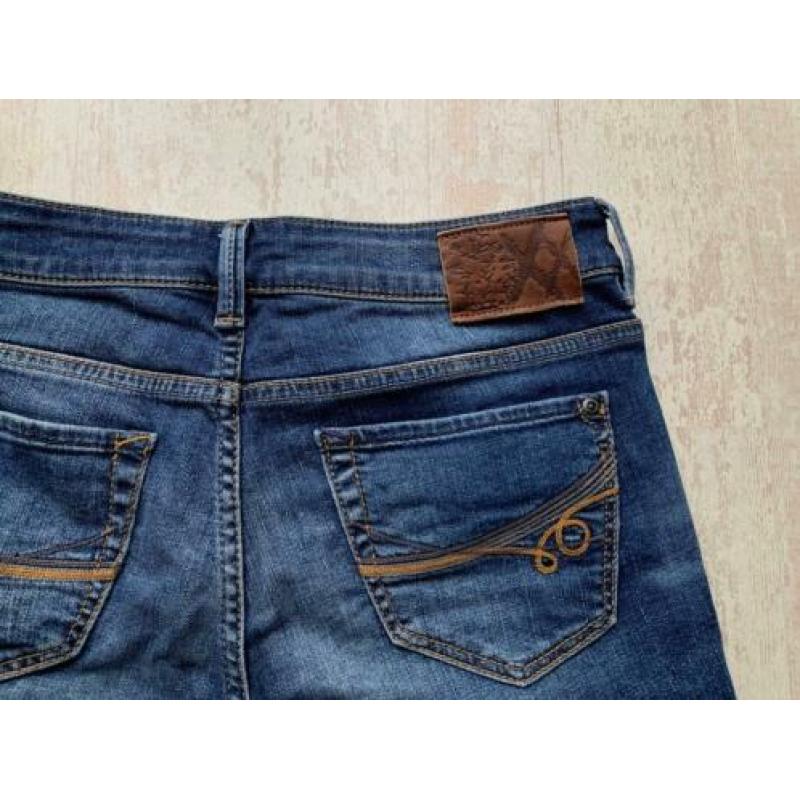 Korte broek jeans van Mexx maat 28