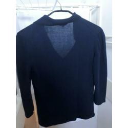 Leuk donkerblauw truitje van MaxMara maat M (valt klein)