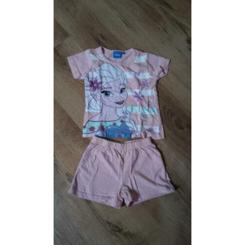 Pakket pyjama's maat 98/104