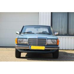 Mercedes-Benz 200-280 (W123) 200-serie 230 e Nieuwstaat gere