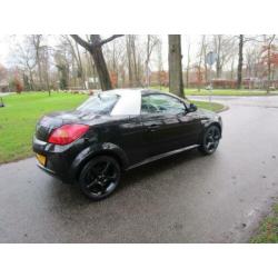 Opel Tigra TwinTop 1.4-16V Rhythm airco.leren bekleding.elec