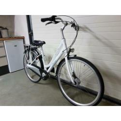 Trek Saint Tropez, D46, Wit. €185,-