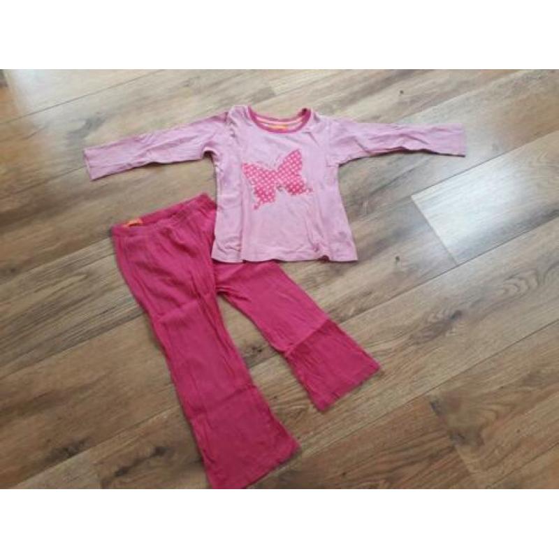 Pakket pyjama's maat 98/104