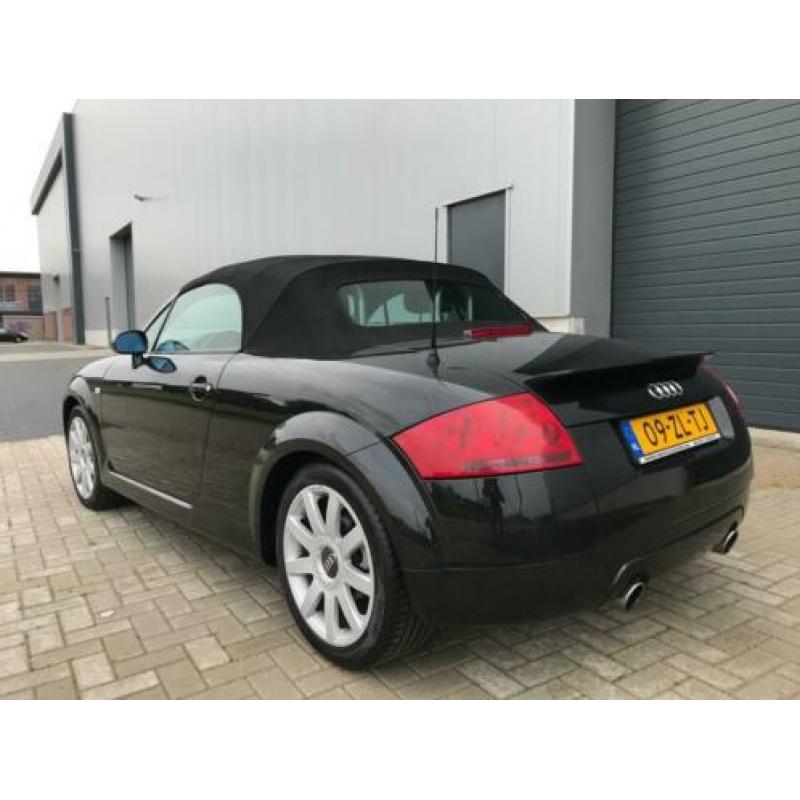 Audi TT Roadster 1.8 5V Turbo quattro 225PK 2000