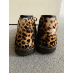 Clarks met panter print