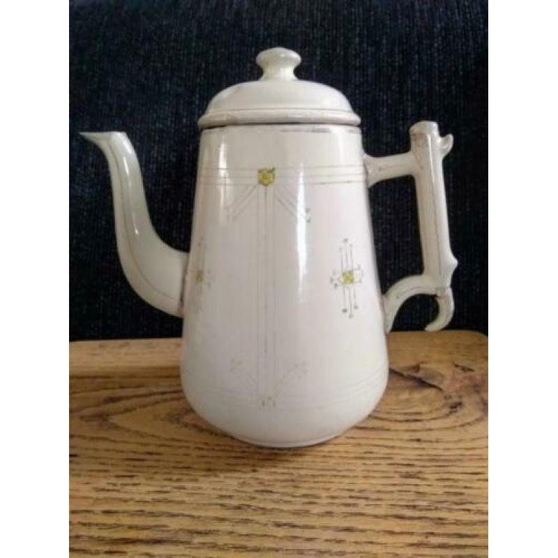 Art Deco emaille koffiekan koffiepot schaatshandvat