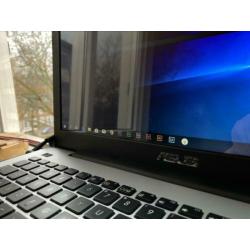 Asus A555L Zwart Laptop + Sims4 en Adobe programma’s