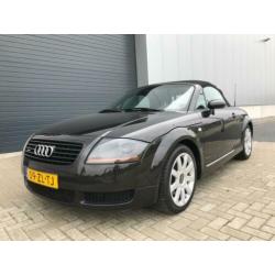 Audi TT Roadster 1.8 5V Turbo quattro 225PK 2000