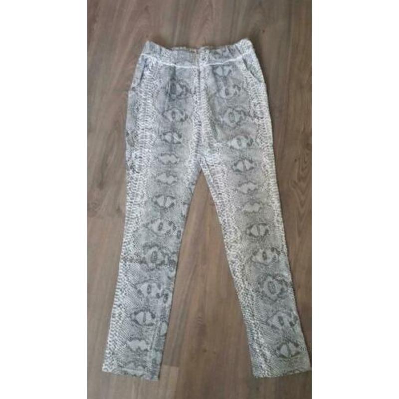 Musthave voor de lente! Joggingbroek maat 36/38