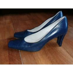 Nette Ab donkers pump! 39.5 Donkerblauw. Leer