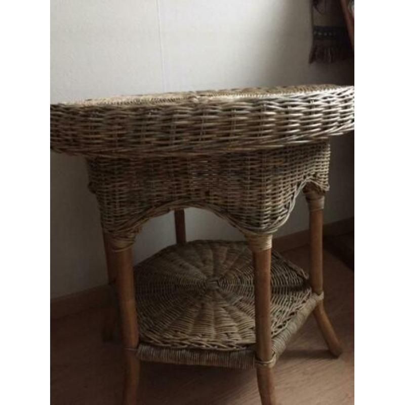 Rotan set tafel en stoel