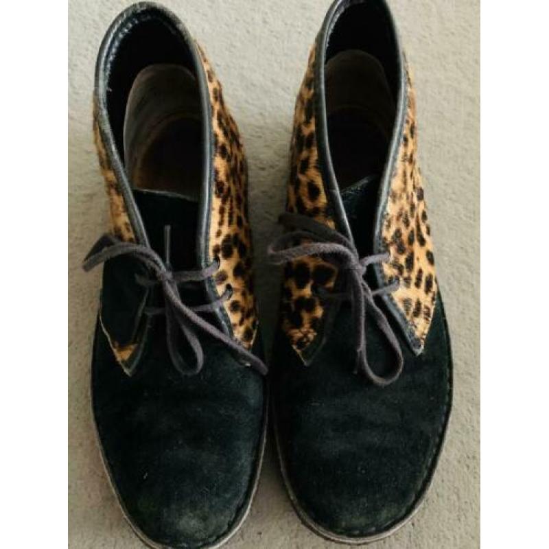 Clarks met panter print