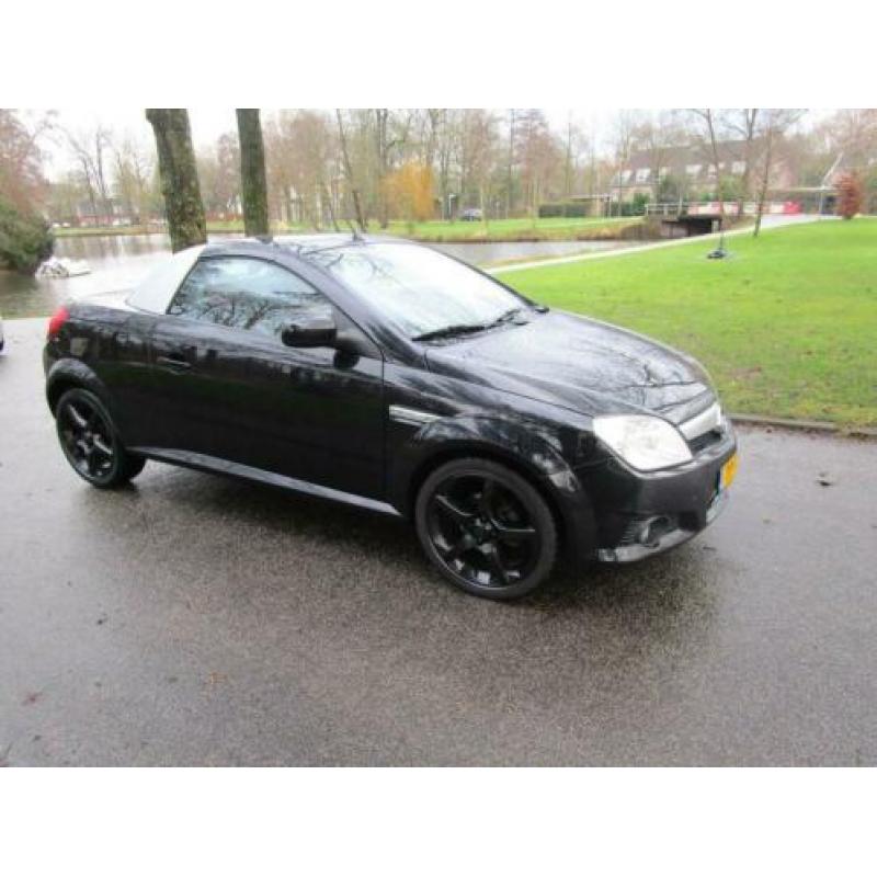 Opel Tigra TwinTop 1.4-16V Rhythm airco.leren bekleding.elec