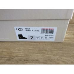 UGG laarsjes zwart maat 38 ( 7 )