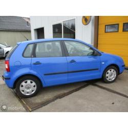 Volkswagen Polo 1.4-16V