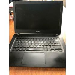 Laptop Asus Aspire V3-371-39JC