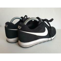 Nike runner 2 maat 39 zwart sneakers