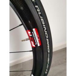 FFWD carbon F4R clincher