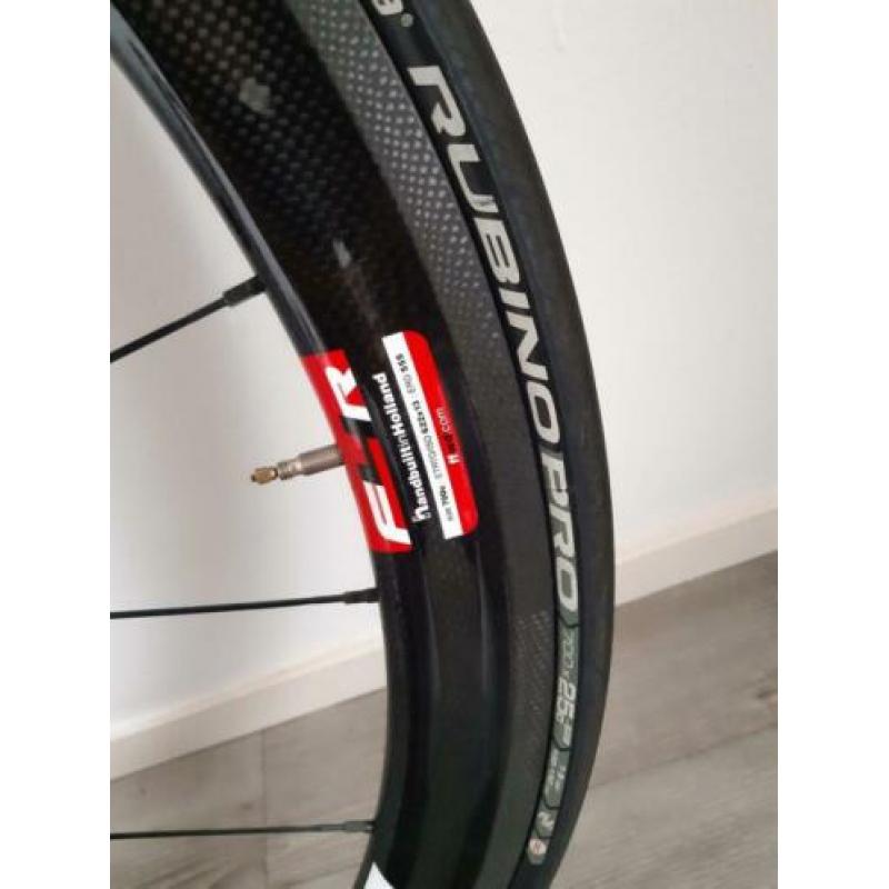 FFWD carbon F4R clincher