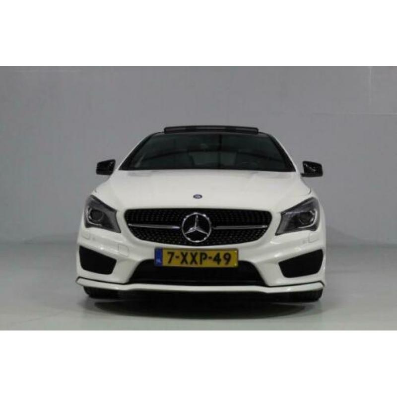 Mercedes-Benz CLA-klasse 180 Ambition AMG/Panoramadak/Night