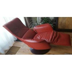 Relaxfauteuil bordeauxrood van de Bommel