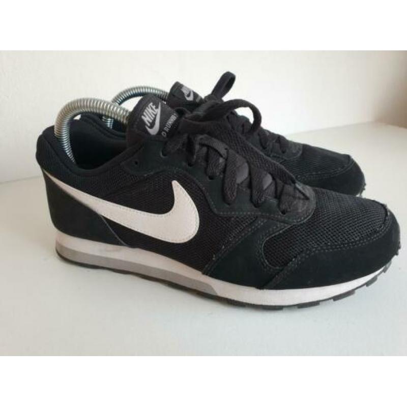 Nike runner 2 maat 39 zwart sneakers