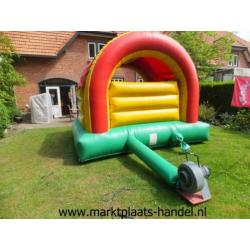 Springkussen 4 x 3,7 meter te huur (a9)40