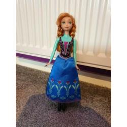 Diverse Frozen Anna en Elza (Barbie) poppen