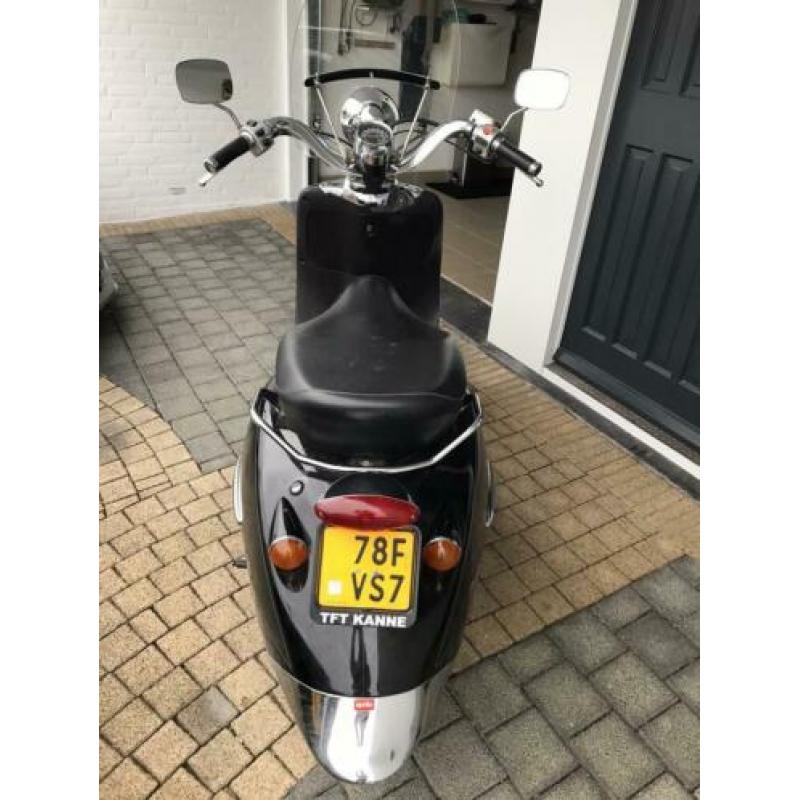 Aprilia mojito costum 45 km