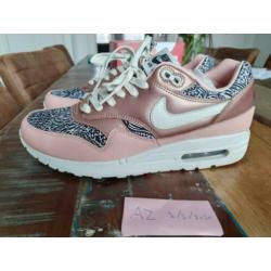 Nike Air Max 1 wmns Liberty ID maat 40.5 animal patta parra