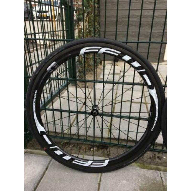 Ffwd f4r full carbon clincher met dt swiss dt240 naaf