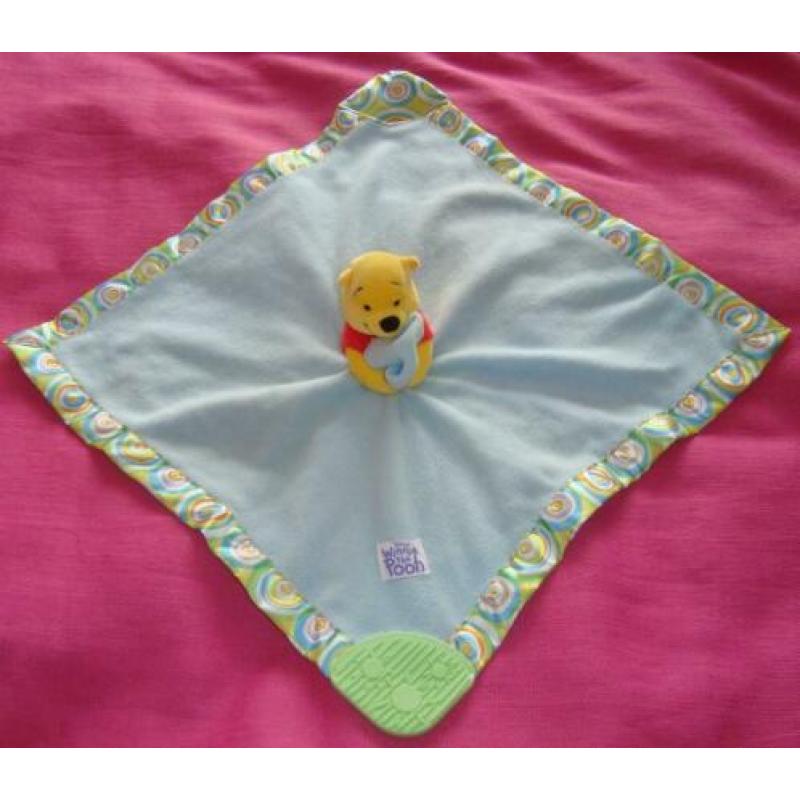 DISNEY baby Winny de Pooh blauw met bijtstuk satijn rand