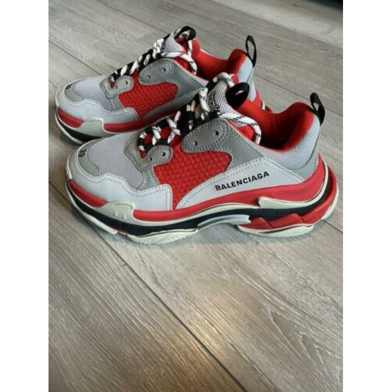 Balenciaga Triple S sneaker maat 39